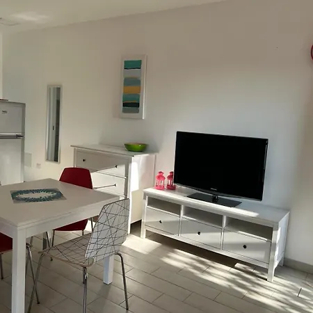 Hotel apartamentowy Seleno 2 Ovile la Marinella